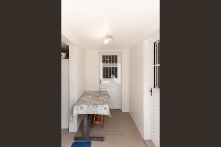 Casa à venda com 280m², 4 quartos e 2 vagasÁrea de Serviço