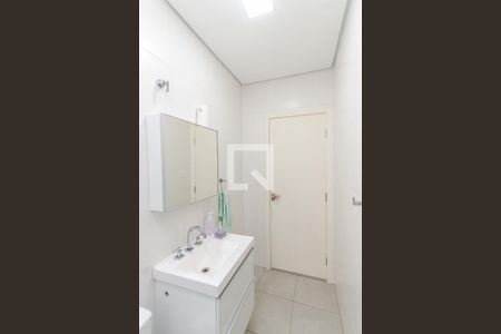 Casa à venda com 280m², 4 quartos e 2 vagasBanheiro