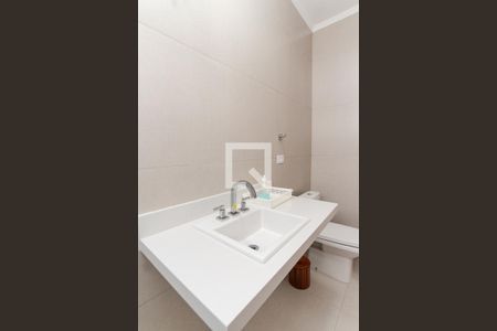 Casa à venda com 280m², 4 quartos e 2 vagasBanheiro da Suíte 1