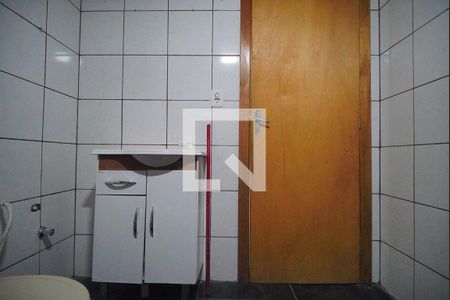 Casa para alugar com 90m², 3 quartos e 1 vaga Casa para alugar com 90m², 3 quartos e 1 vagaBanheiro
