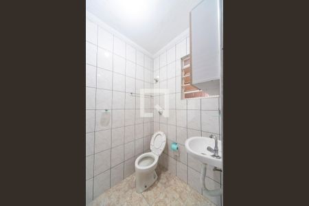 Banheiro de casa para alugar com 1 quarto, 35m² em Jardim Cristiane, Santo André