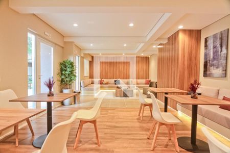 Apartamento à venda com 32m², 1 quarto e sem vaga Apartamento à venda com 32m², 1 quarto e sem vagaÁrea comum - Salão de festas