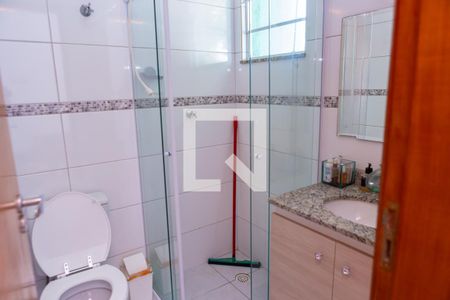 Casa à venda com 230m², 2 quartos e 4 vagasSuíte