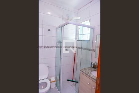 Casa à venda com 230m², 2 quartos e 4 vagasSuíte