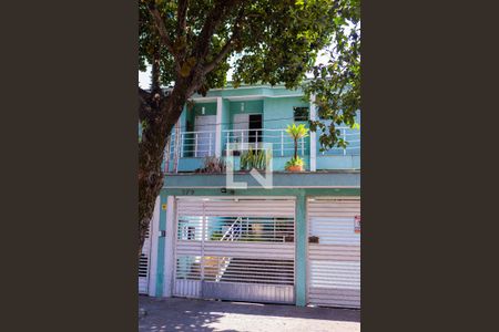 Casa à venda com 230m², 2 quartos e 4 vagasFachada