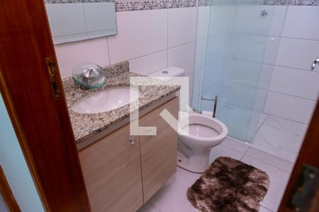 Casa à venda com 230m², 2 quartos e 4 vagasBanheiro