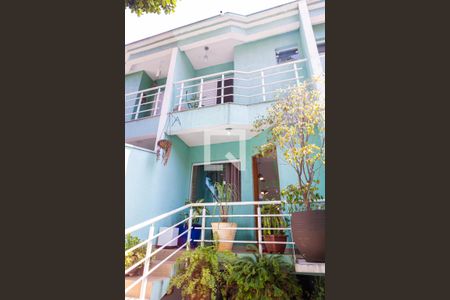 Casa à venda com 230m², 2 quartos e 4 vagasFachada