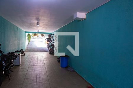 Casa à venda com 230m², 2 quartos e 4 vagasGaragem