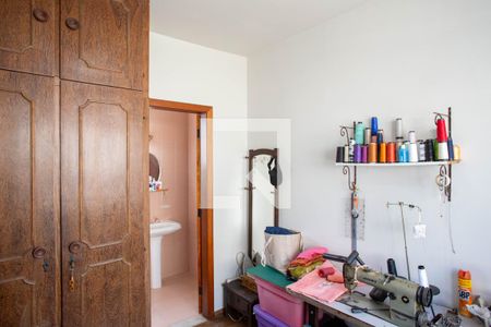 Apartamento à venda com 136m², 4 quartos e 1 vagaQuarto 2