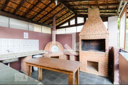 Apartamento para alugar com 48m², 2 quartos e 1 vaga Apartamento para alugar com 48m², 2 quartos e 1 vagaÁrea comum - Churrasqueira