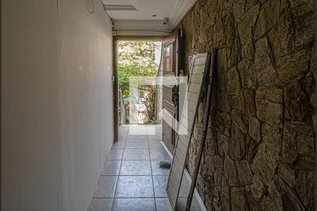 Casa à venda com 400m², 5 quartos e 4 vagas Casa à venda com 400m², 5 quartos e 4 vagashall de entrada_1