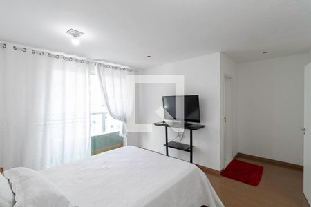 Casa à venda com 320m², 3 quartos e 5 vagas Casa à venda com 320m², 3 quartos e 5 vagasSuíte