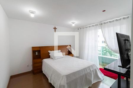 Casa à venda com 320m², 3 quartos e 5 vagas Casa à venda com 320m², 3 quartos e 5 vagasSuíte
