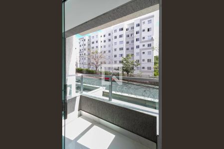 Varanda da sala 1 de casa à venda com 3 quartos, 320m² em Cabral, Contagem