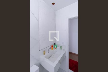 Casa à venda com 320m², 3 quartos e 5 vagas Casa à venda com 320m², 3 quartos e 5 vagasBanheiro da suíte