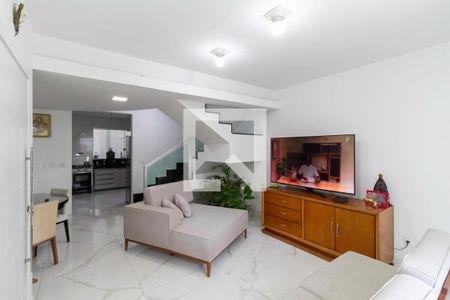 Sala 1 de casa à venda com 3 quartos, 320m² em Cabral, Contagem