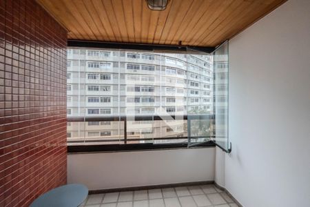Apartamento para alugar com 69m², 2 quartos e 1 vagaSacada