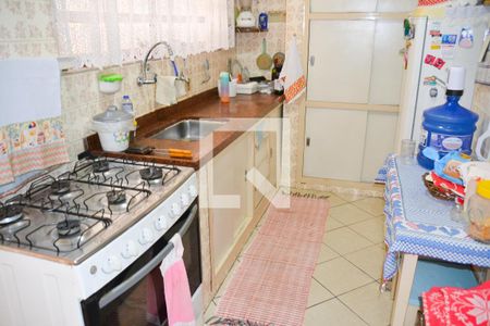 Casa à venda com 230m², 3 quartos e 2 vagas Casa à venda com 230m², 3 quartos e 2 vagasCozinha