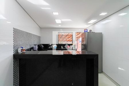 Casa à venda com 380m², 4 quartos e 6 vagasCozinha