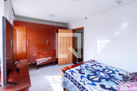 Casa à venda com 380m², 4 quartos e 6 vagasQuarto 2