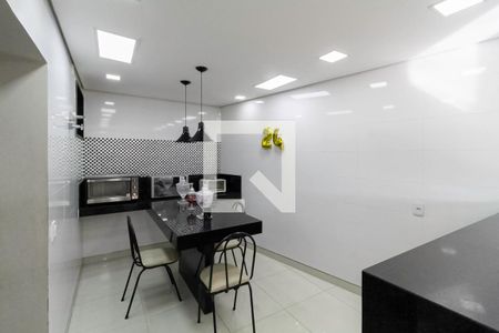 Casa à venda com 380m², 4 quartos e 6 vagasCopa