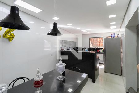 Casa à venda com 380m², 4 quartos e 6 vagasCopa