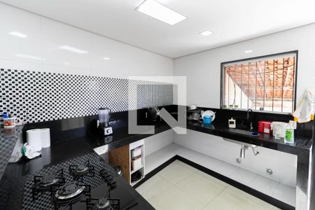 Casa à venda com 380m², 4 quartos e 6 vagasCozinha