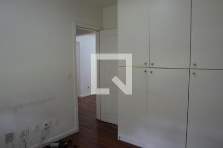 Apartamento à venda com 180m², 4 quartos e 3 vagasQuarto