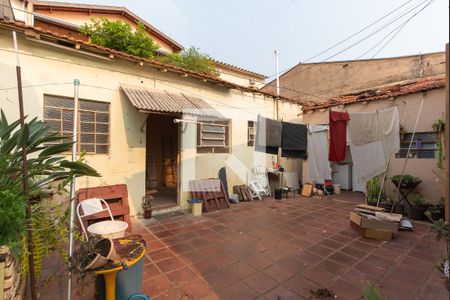 Casa à venda com 284m², 3 quartos e 2 vagasQuintal