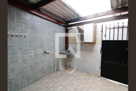 Casa para alugar com 90m², 2 quartos e 1 vagaÁrea de Serviço