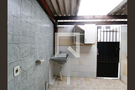 Casa para alugar com 90m², 2 quartos e 1 vagaÁrea de Serviço