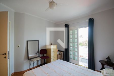 Casa à venda com 319m², 7 quartos e 5 vagas Casa à venda com 319m², 7 quartos e 5 vagasQuarto 1