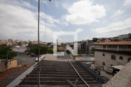 Casa à venda com 319m², 7 quartos e 5 vagas Casa à venda com 319m², 7 quartos e 5 vagasVista