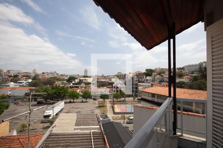 Casa à venda com 319m², 7 quartos e 5 vagas Casa à venda com 319m², 7 quartos e 5 vagasVaranda
