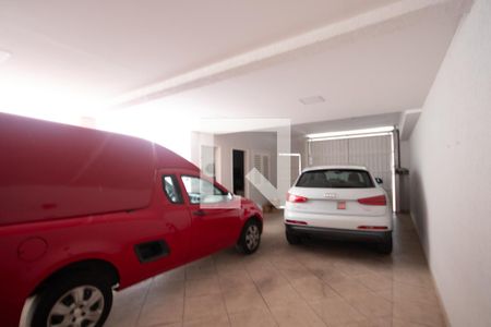 Casa à venda com 319m², 7 quartos e 5 vagas Casa à venda com 319m², 7 quartos e 5 vagasGaragem