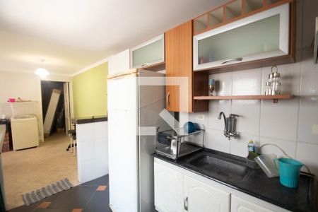 Casa à venda com 319m², 7 quartos e 5 vagas Casa à venda com 319m², 7 quartos e 5 vagasCozinha 2