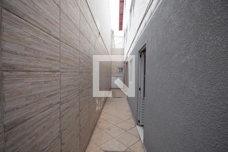 Casa à venda com 319m², 7 quartos e 5 vagas Casa à venda com 319m², 7 quartos e 5 vagasCorredor