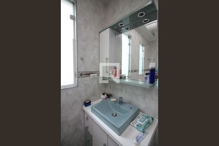 Casa à venda com 240m², 3 quartos e 4 vagasQuarto 1 - Suíte Banheiro 