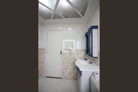 Casa à venda com 240m², 3 quartos e 4 vagasBanheiro Social