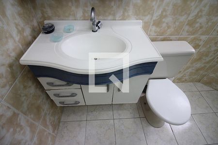 Casa à venda com 240m², 3 quartos e 4 vagasBanheiro Social
