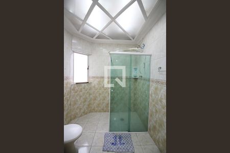 Casa à venda com 240m², 3 quartos e 4 vagasBanheiro Social
