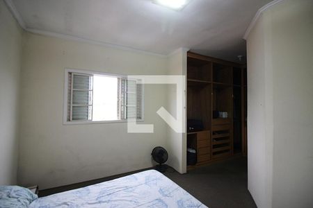 Casa à venda com 240m², 3 quartos e 4 vagasQuarto 1 - Suíte