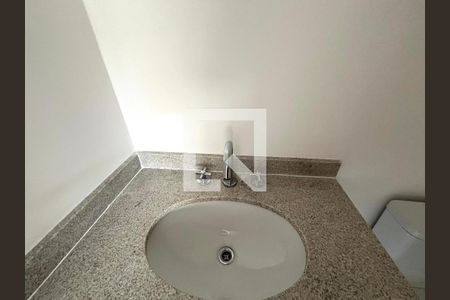 Apartamento para alugar com 28m², 1 quarto e sem vaga Apartamento para alugar com 28m², 1 quarto e sem vagaBanheiro da Suíte
