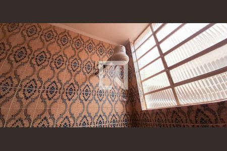 Casa à venda com 400m², 3 quartos e 4 vagas Casa à venda com 400m², 3 quartos e 4 vagasBanheiro 1