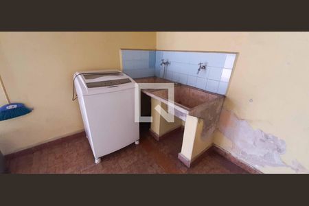 Casa à venda com 400m², 3 quartos e 4 vagas Casa à venda com 400m², 3 quartos e 4 vagasÁrea de Serviço