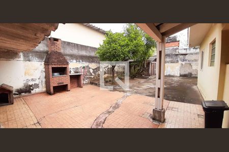 Casa à venda com 400m², 3 quartos e 4 vagas Casa à venda com 400m², 3 quartos e 4 vagasQuintal