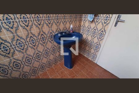 Casa à venda com 400m², 3 quartos e 4 vagas Casa à venda com 400m², 3 quartos e 4 vagasBanheiro 1