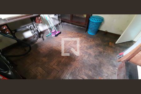 Casa à venda com 400m², 3 quartos e 4 vagas Casa à venda com 400m², 3 quartos e 4 vagasEdícula