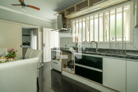 Casa à venda com 360m², 4 quartos e 3 vagasCozinha