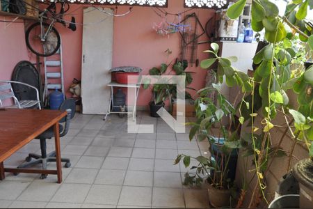 Casa à venda com 108m², 3 quartos e 1 vagaTerraço